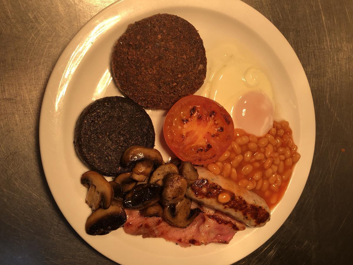Belgrave Arms Hotel Helmsdale Esterno foto